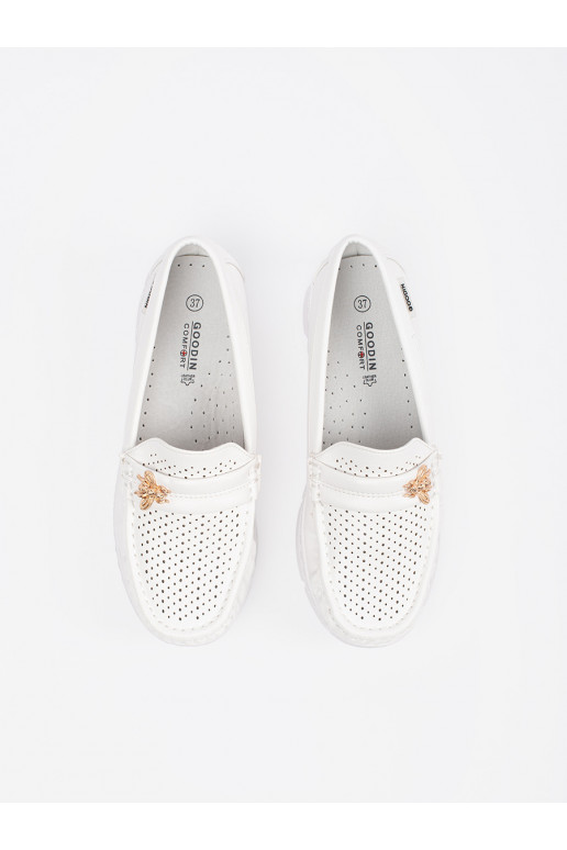 valget värvi mokassiinid  z przypinką