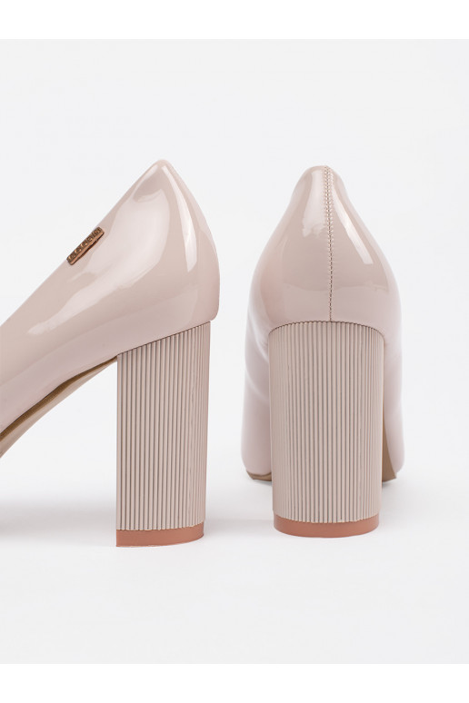 beeži värvi  poolsaapad kõrge kontsaga beeži värvi  poolsaapad kõrge kontsaga