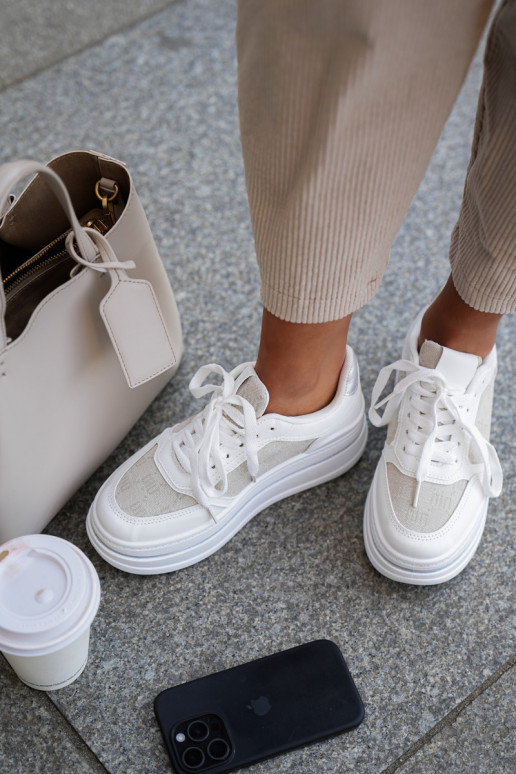 Sneakers stiilis jalanõud naistele mustri ja valge värvi Sneakers stiilis jalanõud naistele mustri ja valge värvi