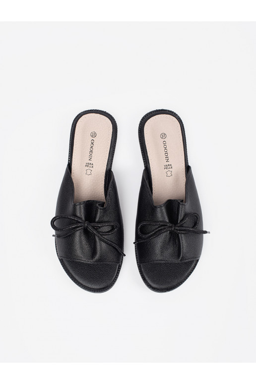 Must plätud płaksie 