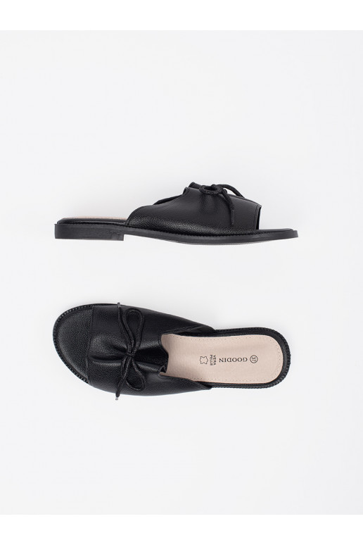 Must plätud płaksie 