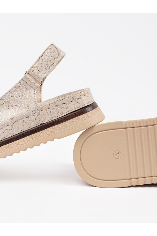 beeži värvi kingad platvormiga z przypinką beeži värvi kingad platvormiga z przypinką