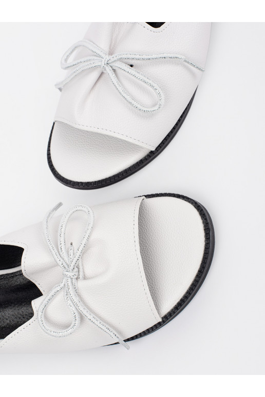 valget värvi plätud płaksie  valget värvi plätud płaksie