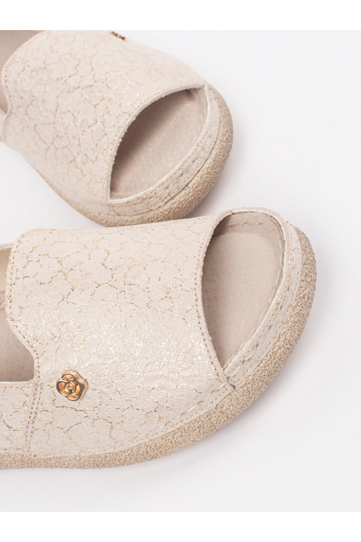 beeži värvi kingad ze skórzaną wkładką beeži värvi kingad ze skórzaną wkładką