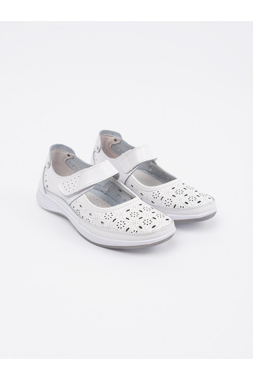 kingad   valge värv  kingad   valge värv