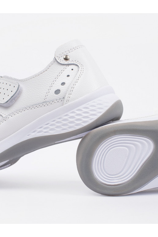 kingad   valge värv  kingad   valge värv