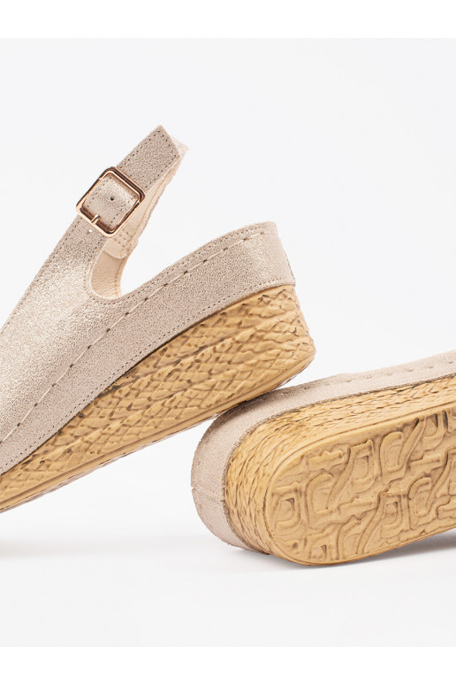 Elevandiluu värvi kingad   Elevandiluu värvi kingad