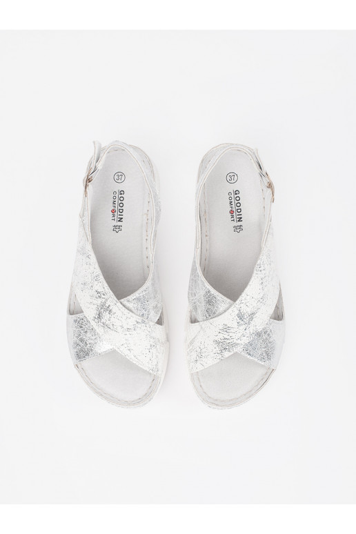 sandaalid valge värv  sandaalid valge värv