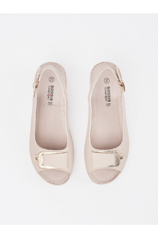 Elevandiluu värvi kingad  Elevandiluu värvi kingad