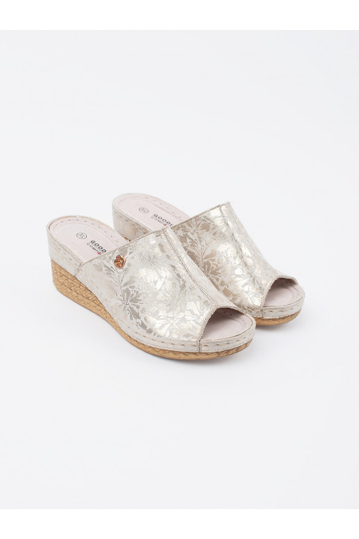 Elevandiluu värvi plätud  