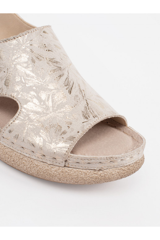 Elevandiluu värvi  kingad 