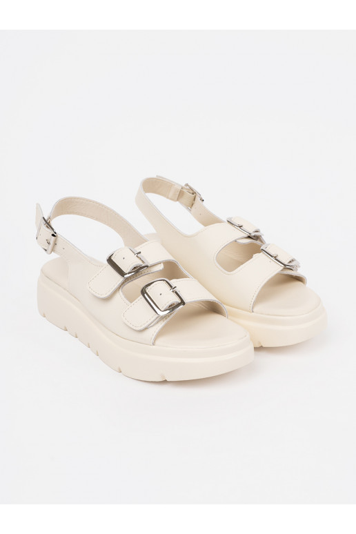 beeži värvi  kingad platvormiga