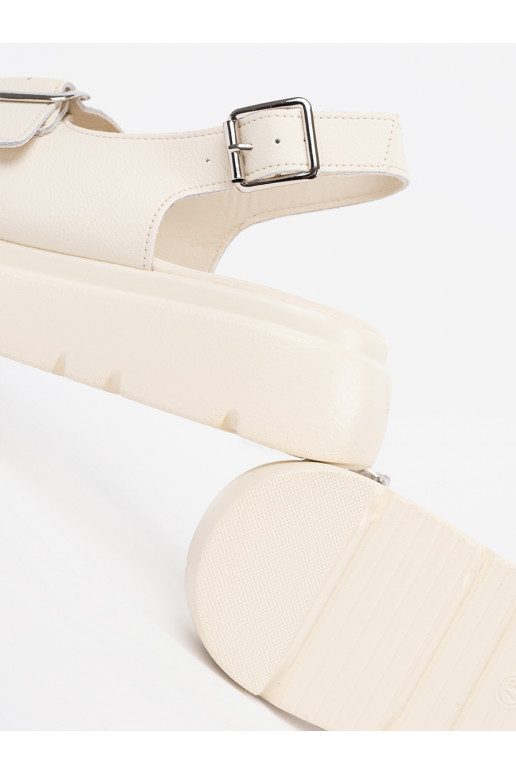 beeži värvi  kingad platvormiga