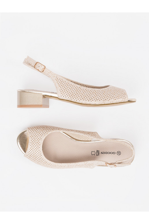 Elevandiluu värvi  kingad  Elevandiluu värvi  kingad