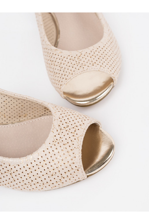 Elevandiluu värvi  kingad  Elevandiluu värvi  kingad