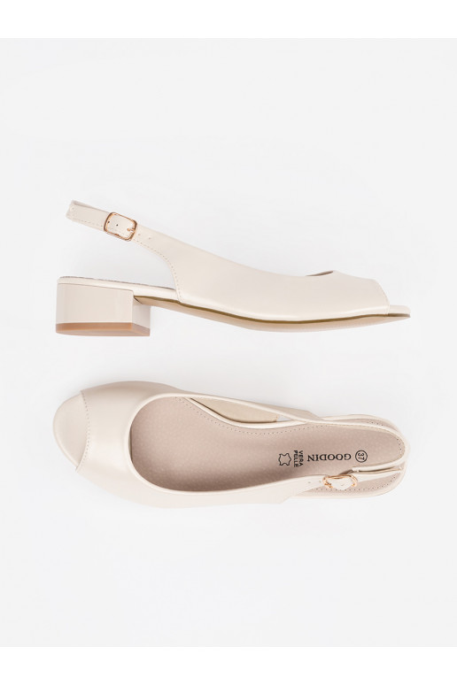 Elevandiluu värvi  kingad  Elevandiluu värvi  kingad