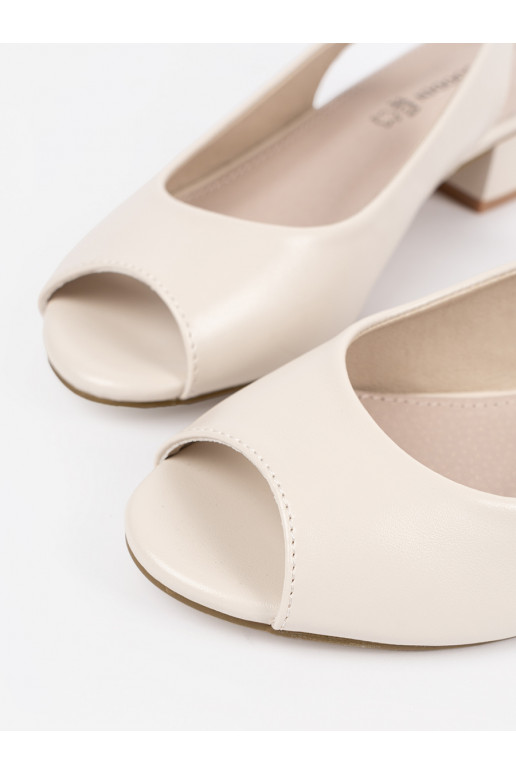 Elevandiluu värvi  kingad  Elevandiluu värvi  kingad