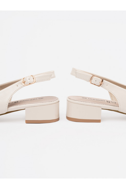 Elevandiluu värvi  kingad  Elevandiluu värvi  kingad