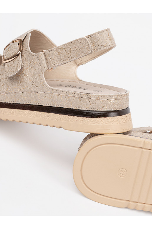 beeži värvi kingad ze mi elementami