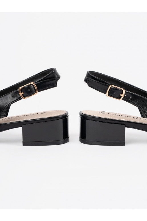 Must  kingad  Must  kingad