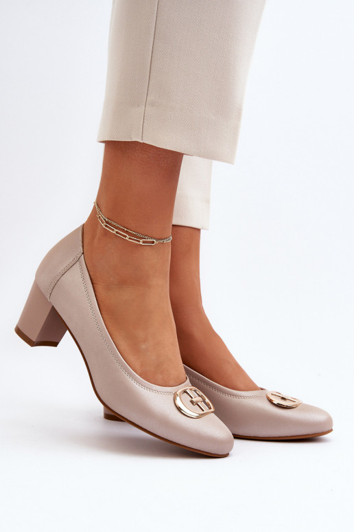 Kaunid kingad madala kontsaga ja... Kaunid kingad madala kontsaga ja...