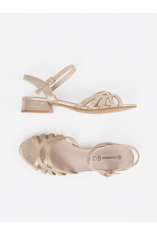 sandaalid  ze skórzaną wkładką sandaalid  ze skórzaną wkładką