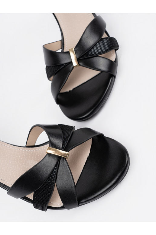 sandaalid kõrge kontsaga Mustad sandaalid kõrge kontsaga Mustad