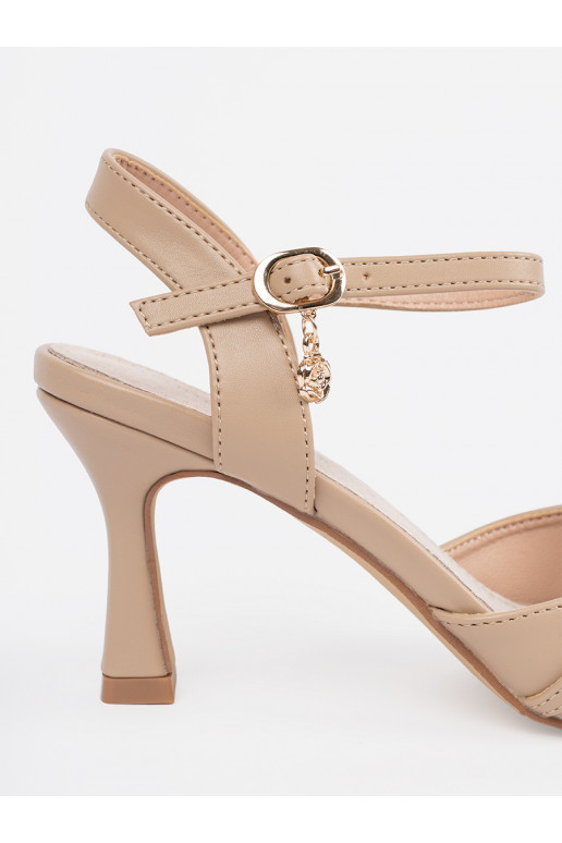 beeži värvi poolsaapad 