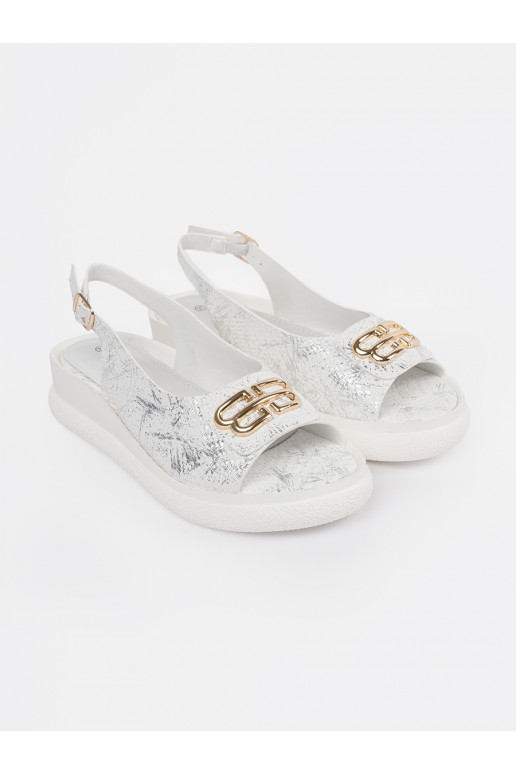 sandaalid  valge värv 