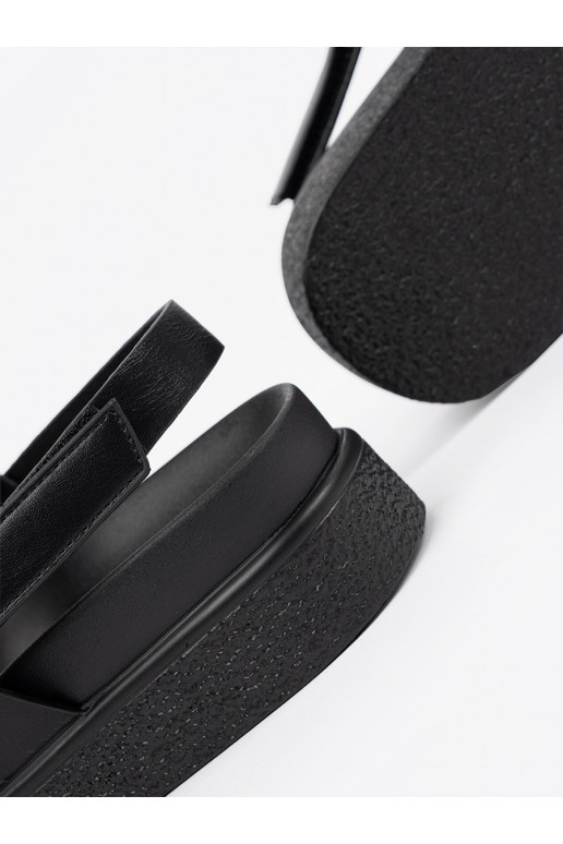 kingad platvormiga Mustad  kingad platvormiga Mustad