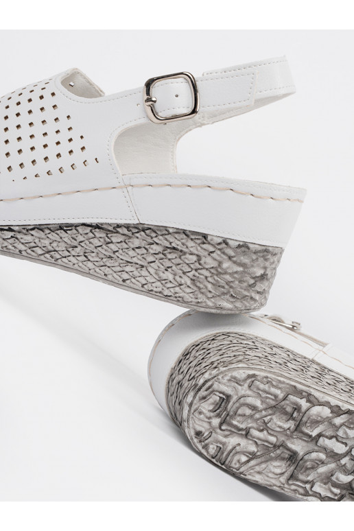 sandaalid valge värv  sandaalid valge värv