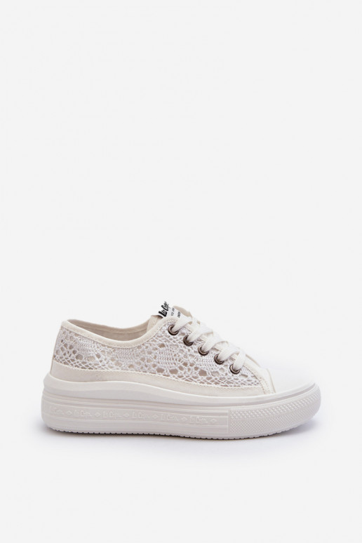 Pitsilised naiste saapad Lee Cooper LCW-23-44-1617 valget värvi Pitsilised naiste saapad Lee Cooper LCW-23-44-1617 valget värvi
