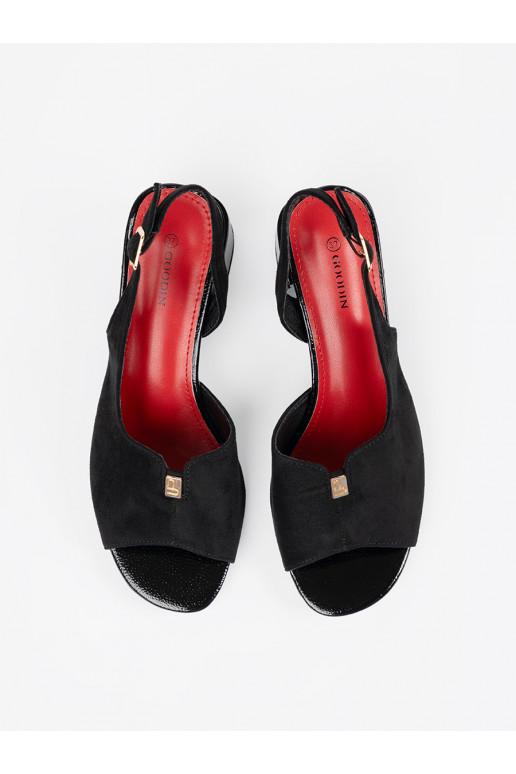 seemisnakhsed kingad  Mustad seemisnakhsed kingad  Mustad