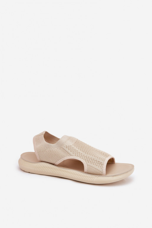 Naistele sportlikud sandaalid