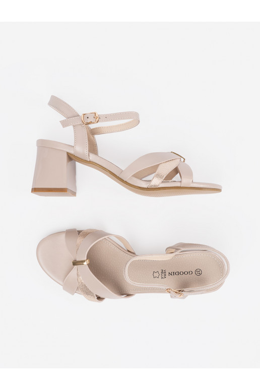 sandaalid kõrge kontsaga  sandaalid kõrge kontsaga