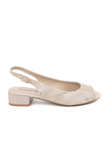 beeži värvi kingad