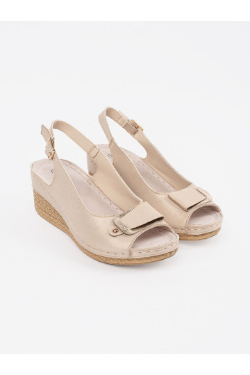 beeži värvi kingad  2