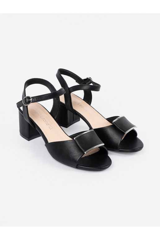 sandaalid kõrge kontsaga   Mustad sandaalid kõrge kontsaga   Mustad