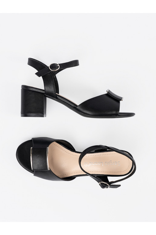 sandaalid kõrge kontsaga   Mustad sandaalid kõrge kontsaga   Mustad