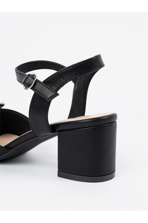 sandaalid kõrge kontsaga   Mustad sandaalid kõrge kontsaga   Mustad