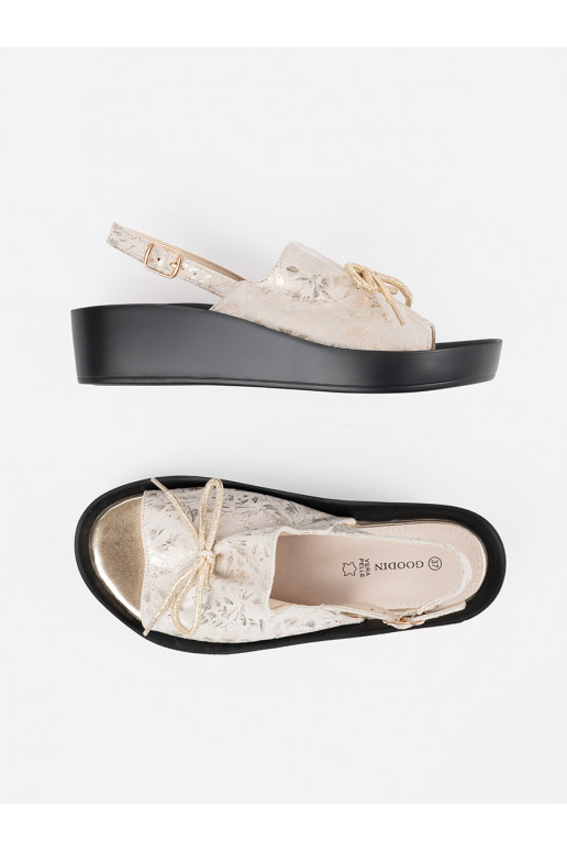 Elevandiluu värvi kingad  ze skórzaną wkładką Elevandiluu värvi kingad  ze skórzaną wkładką