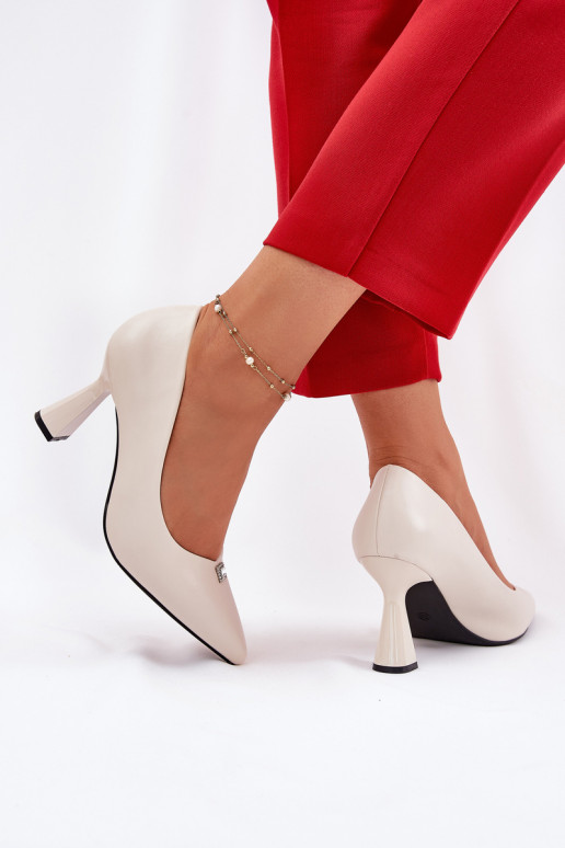 Elegantsed Kingad Na Rozszerzanej Szpilce Vinceza 62222 beeži värvi