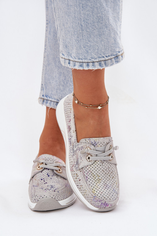 seemisnakhsed jalatsid naturaalsest nahast platvormiga Artiker 56C2104 Halli värvi