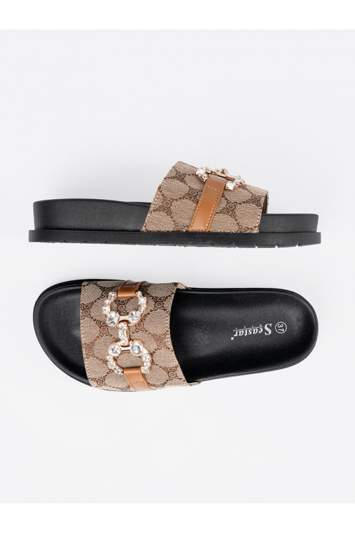 -pruunid värvi plätud ze zdobieniem