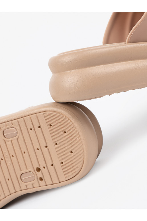 beeži värvi plätud  platvormiga