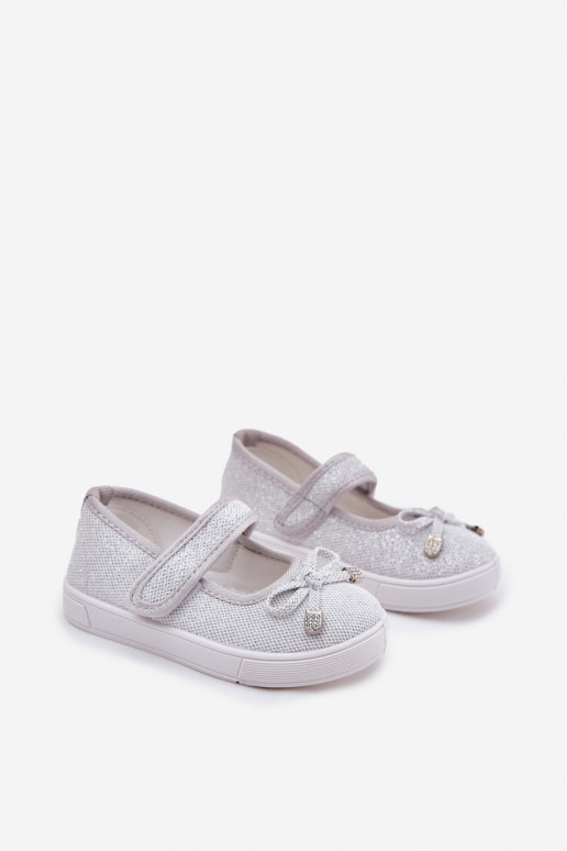 laste baleriinad lipsukesega Hõbedat värvi Amirinas laste baleriinad lipsukesega Hõbedat värvi Amirinas