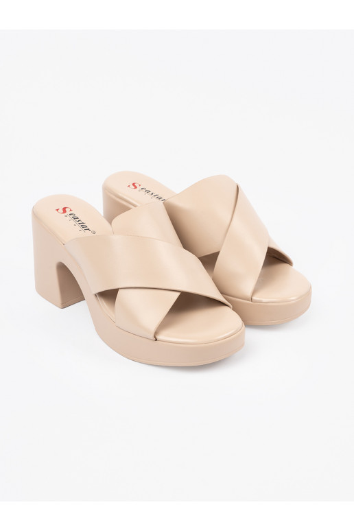 beeži värvi plätud kõrge kontsaga