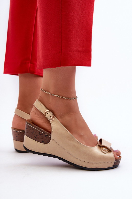 Kõrge platvormiga lahtised kingad Comfort Shoes beeži värvi Efravia  Kõrge platvormiga lahtised kingad Comfort Shoes beeži värvi Efravia