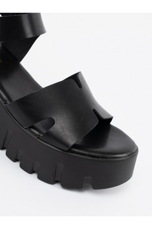 sandaalid Mustad kõrge platvormiga
