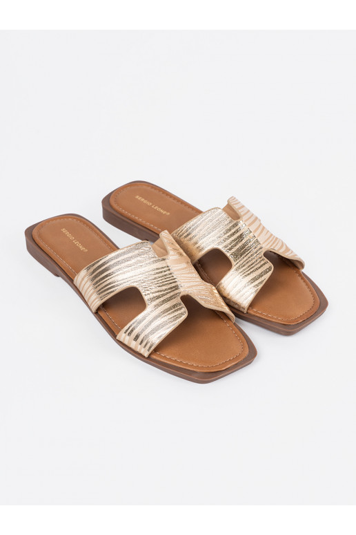 Kuldset värvi plätud  Kuldset värvi plätud